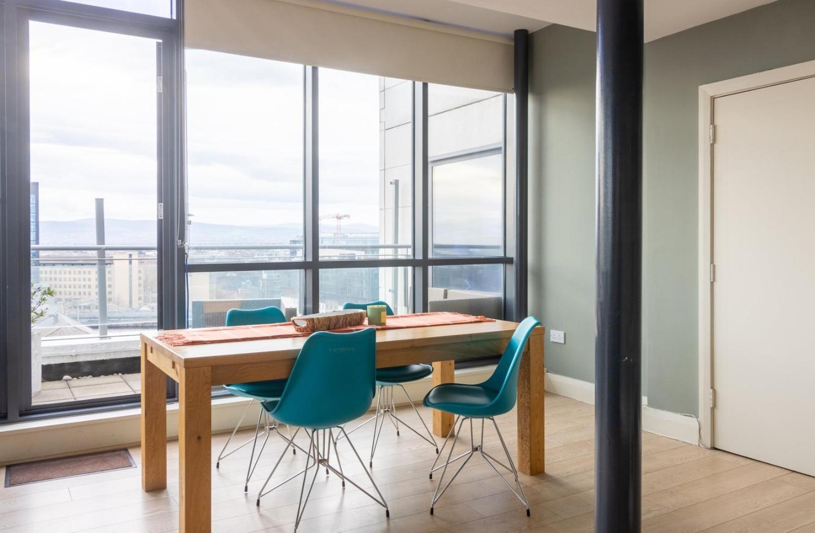 Guestready - Enchanting Views From Millenium Tower Apartment Dublin Bagian luar foto